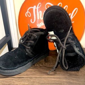 Boys black ugg boots size 13c